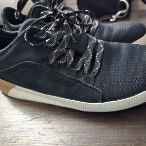 Sorel Women  Black and Tan Sneaker